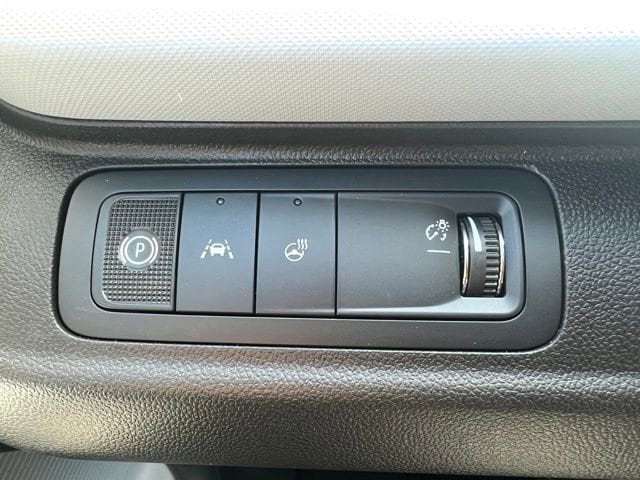2027 Chevrolet Bolt LT - Photo 21