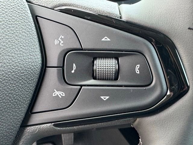 2027 Chevrolet Bolt LT - Photo 20