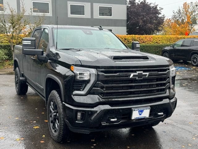 2026 Chevrolet Silverado 2500HD High Country's photo