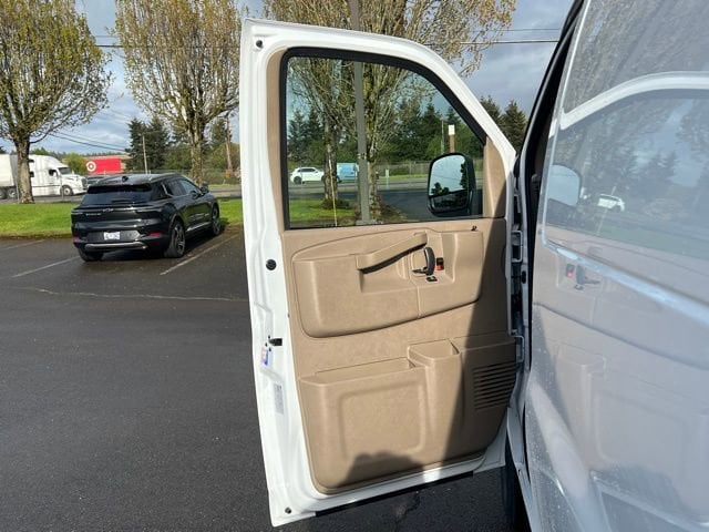 2026 Chevrolet Express Cargo Work Van - Photo 14