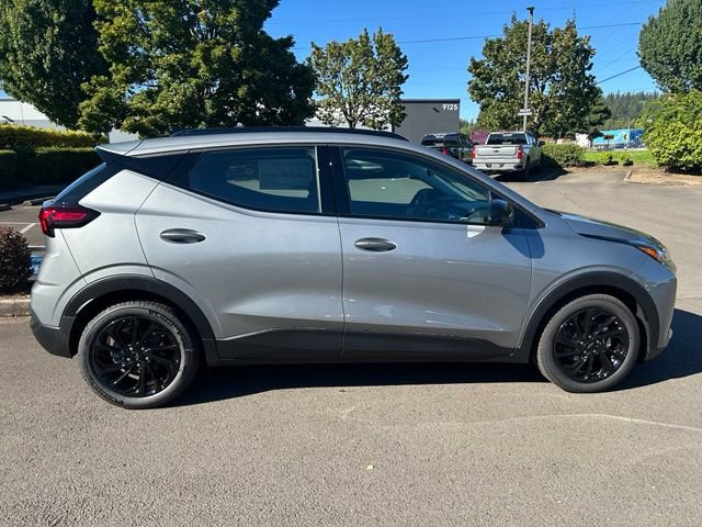 2027 Chevrolet Bolt RS - Photo 8