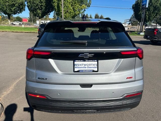 2027 Chevrolet Bolt RS - Photo 6