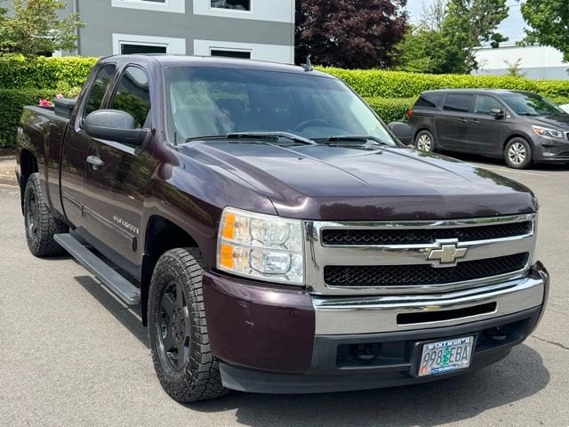 2009 Chevrolet Silverado 1500 LT1 4X4 Extended Cab SWB's photo