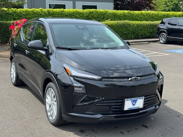 2027 Chevrolet Bolt EV LT Auto's photo