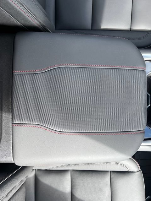2026 Chevrolet Suburban RST - Photo 35