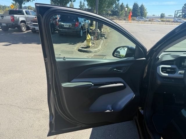 2027 Chevrolet Bolt LT - Photo 16