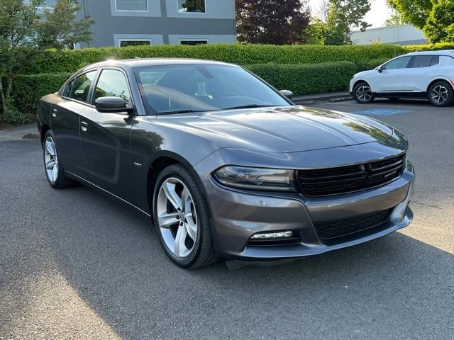 2016 Dodge Charger R/T's photo