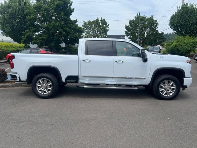 2026 Chevrolet Silverado 2500 HD High Country - Photo 8