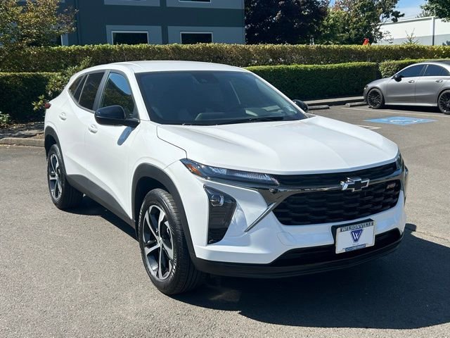 2025 Chevrolet Trax RS's photo