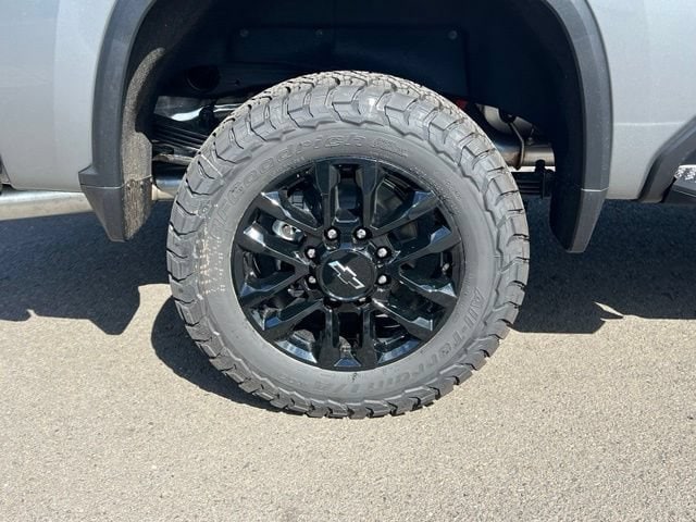 2026 Chevrolet Silverado 2500 HD LTZ - Photo 8