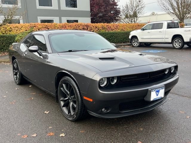 2018 Dodge Challenger SXT's photo