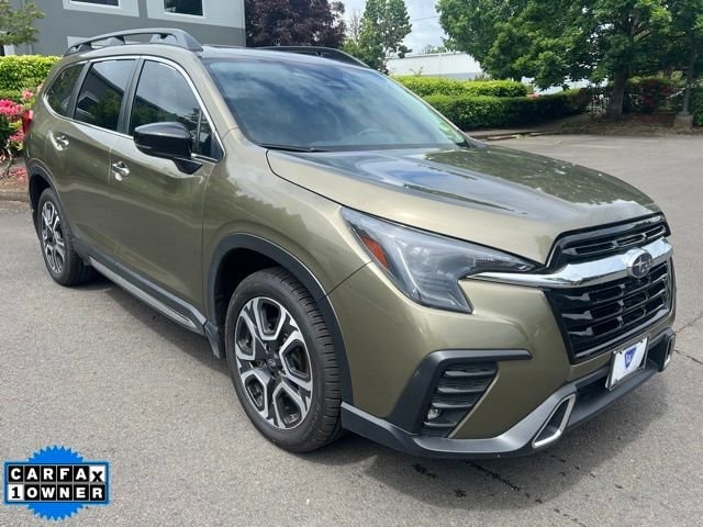 2024 Subaru Ascent Touring's photo