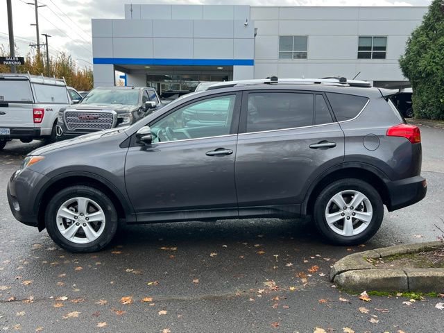 2013 Toyota RAV4 XLE photo 3
