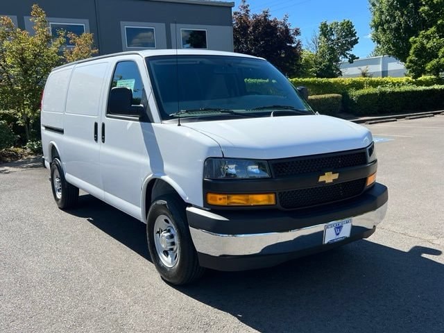 2026 Chevrolet Express Cargo