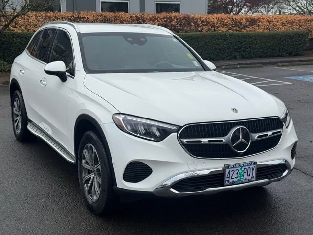 2024 Mercedes-Benz GLC GLC 300's photo