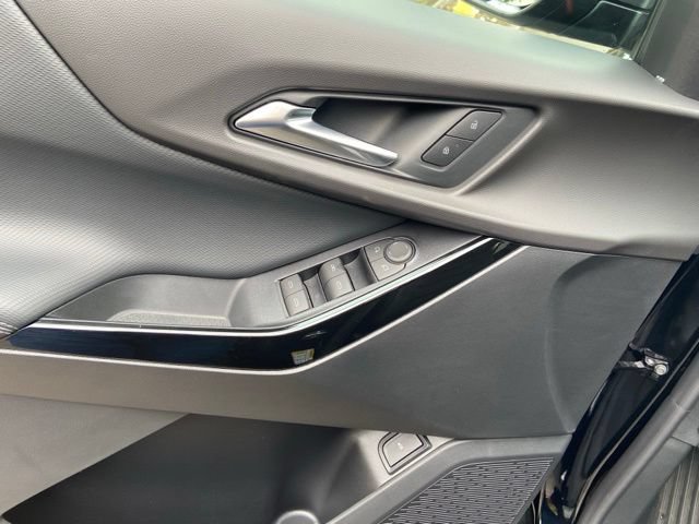 2027 Chevrolet Equinox LT - Photo 18