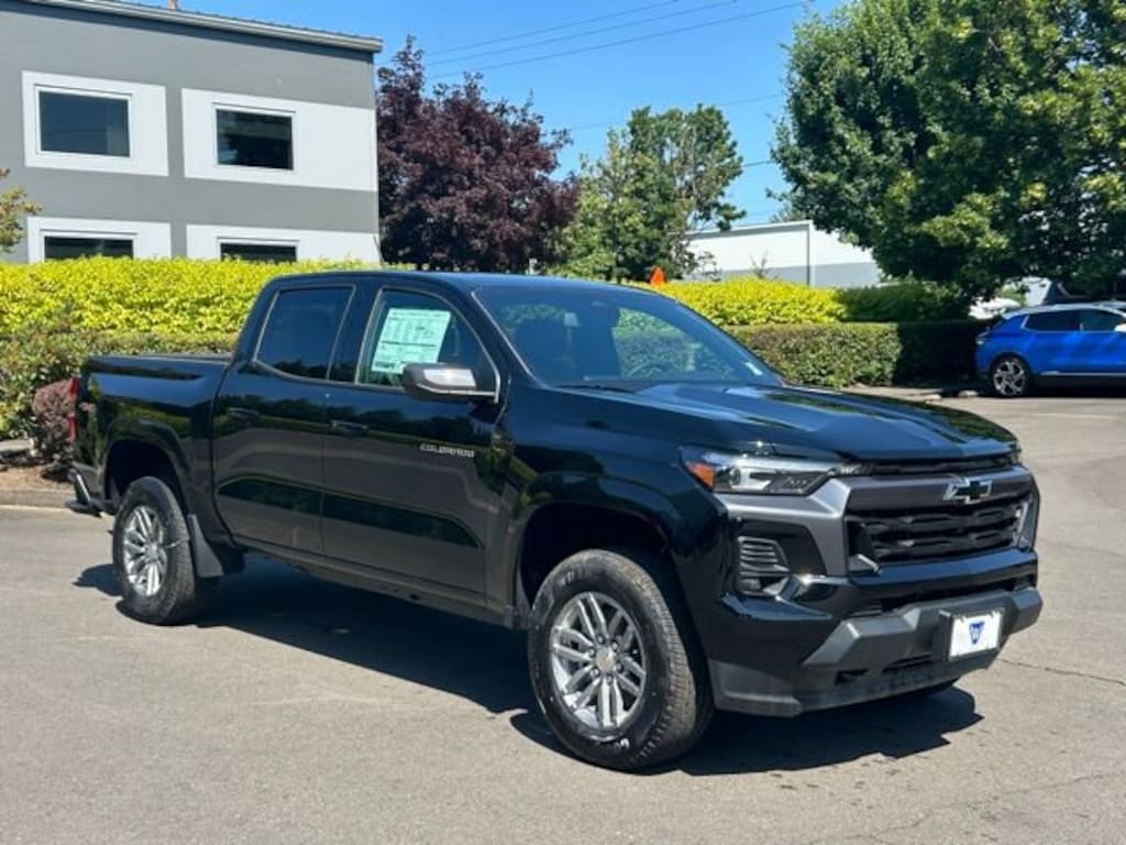 New 2025 Chevrolet Colorado WT/LT Truck