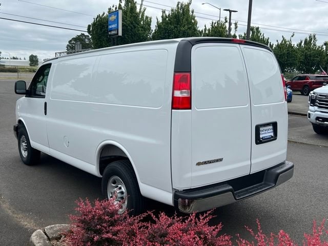 2026 Chevrolet Express Cargo Work Van - Photo 5