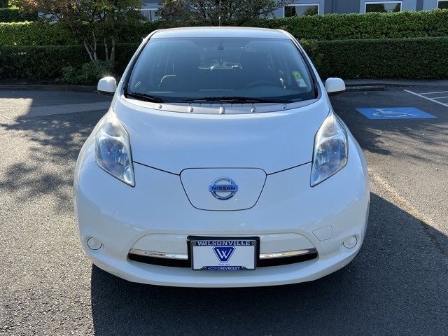 2014 Nissan Leaf S photo 2