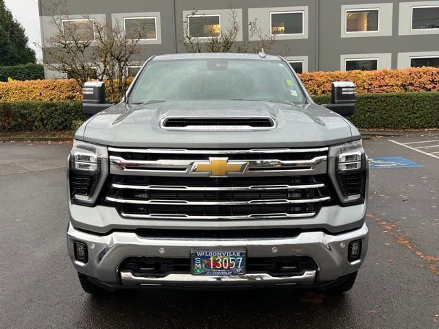 2024 Chevrolet Silverado 3500HD LTZ photo 2