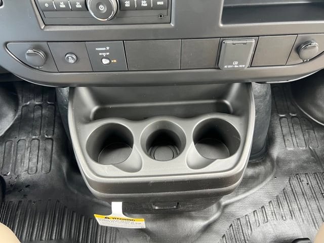 2026 Chevrolet Express Cargo Work Van - Photo 21