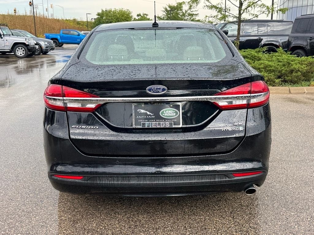Used 2018 Ford Fusion Hybrid SE Sedan