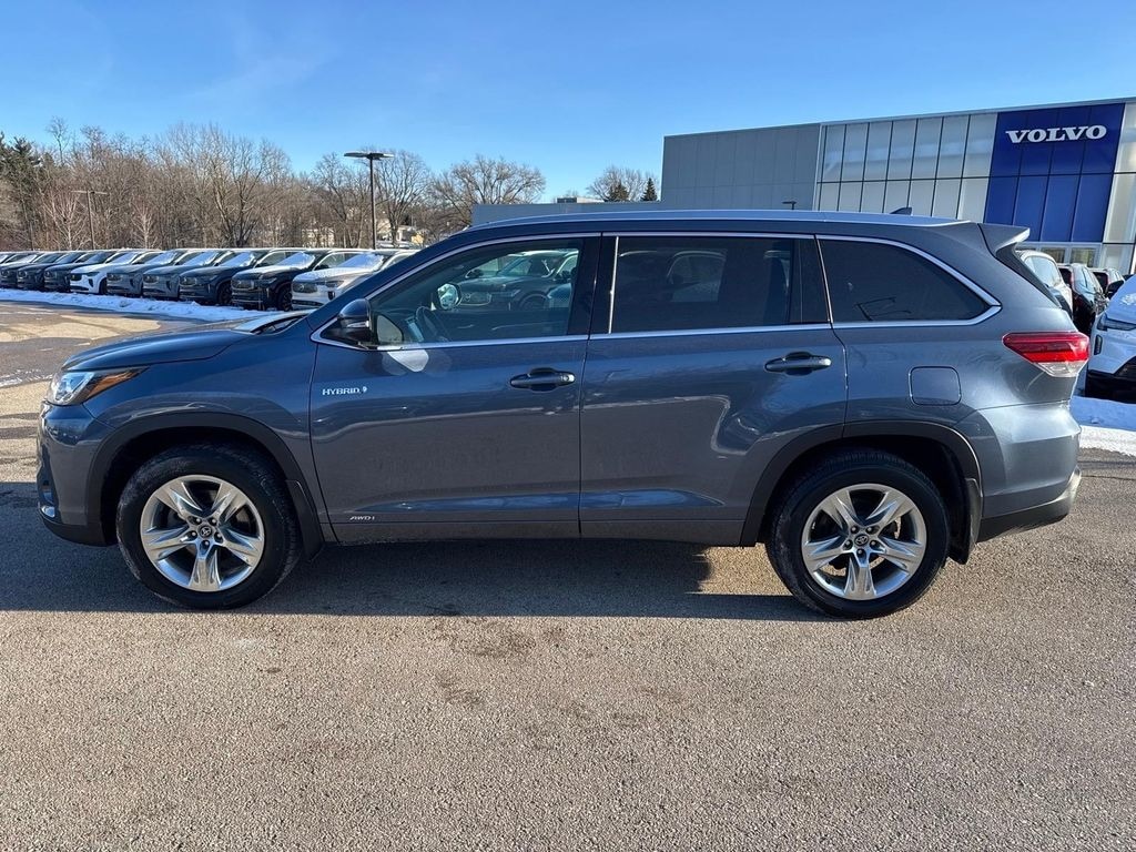 Used 2019 Toyota Highlander Hybrid Limited SUV
