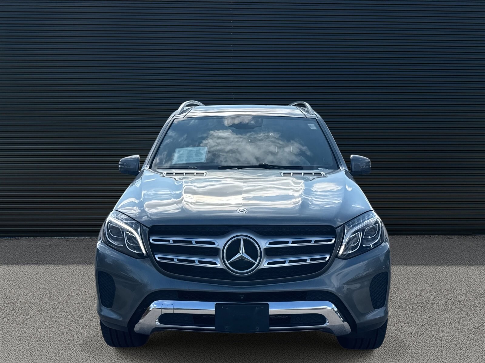 2018 Mercedes Benz GLS 450 photo 2