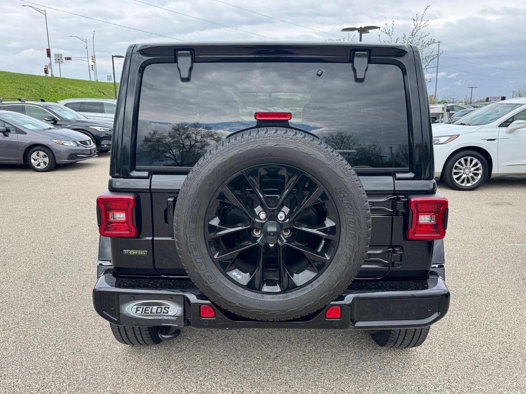 Used 2021 Jeep Wrangler Unlimited Sahara High Altitude SUV