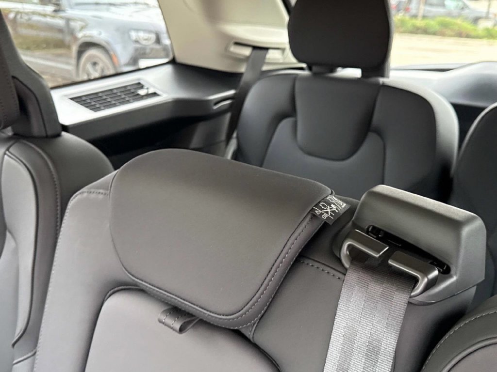 2026 Volvo XC90 Plus - Photo 15