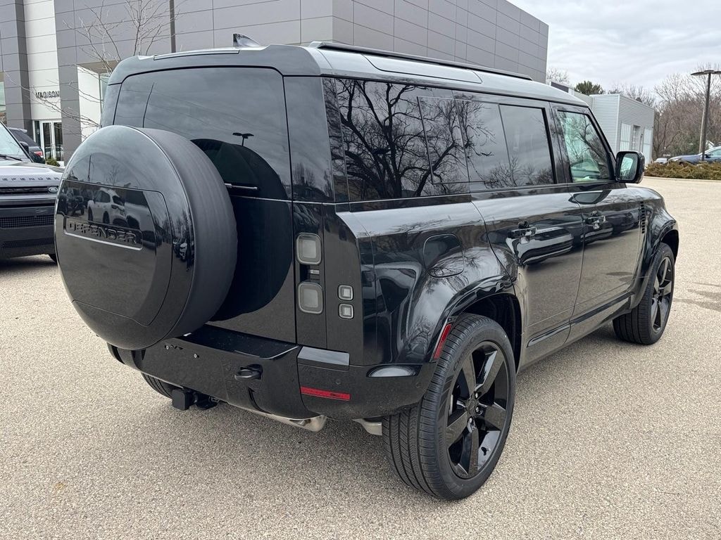 New 2026 Land Rover Defender 110 X-Dynamic SE SUV