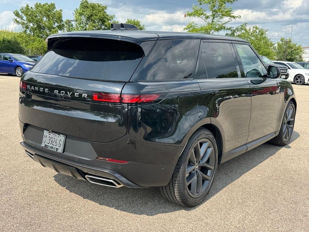 Used 2025 Land Rover Range Rover Sport SE SUV