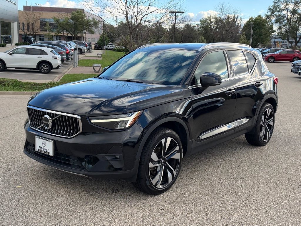 2024 Volvo XC40