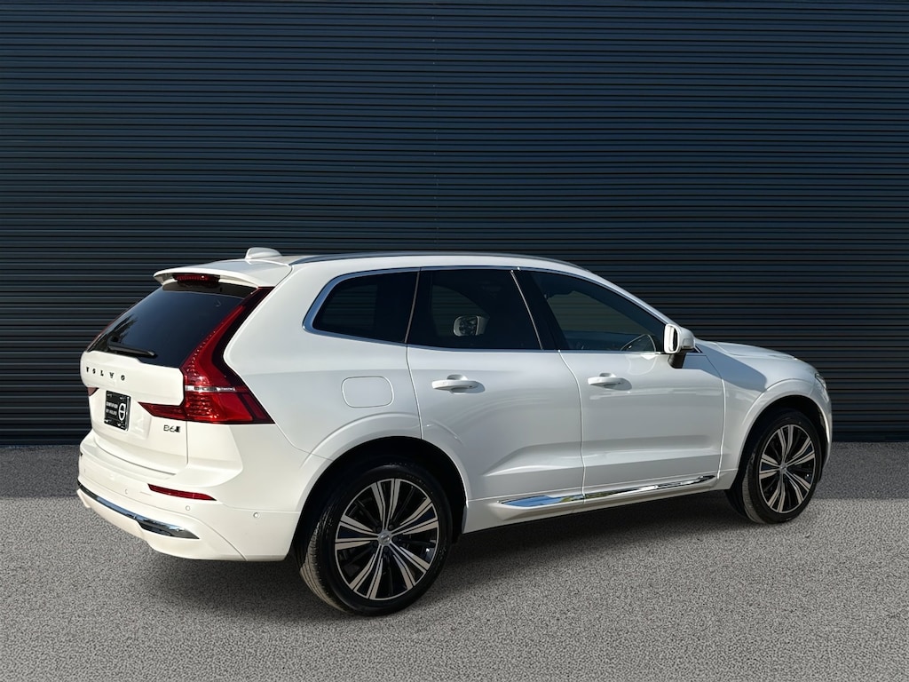 Used 2023 Volvo XC60 Ultimate Bright Theme SUV