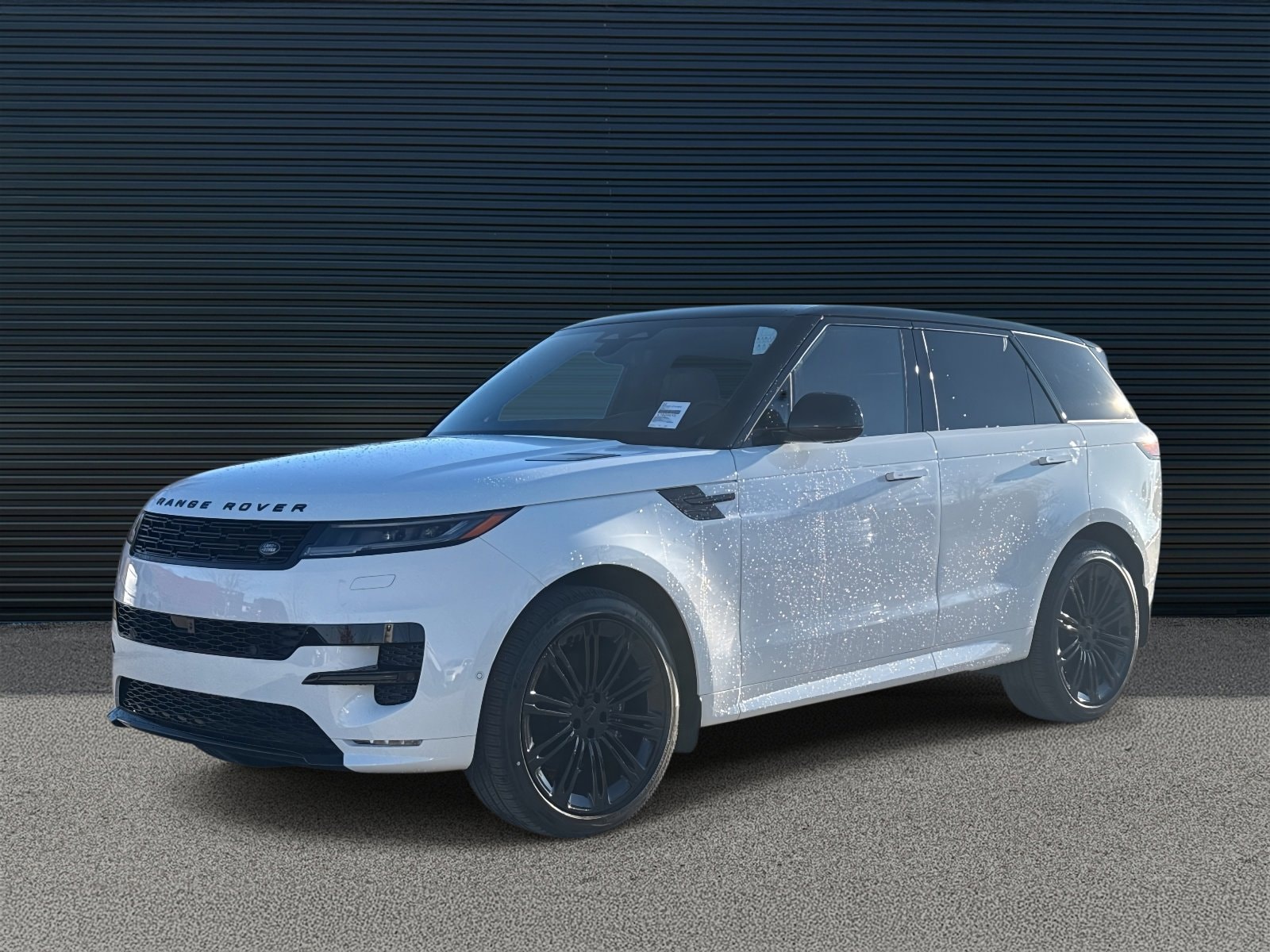 2026 Land Rover Range Rover Sport Dynamic SE's photo