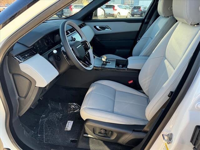 2024 Land Rover Range Rover Velar SE photo 4