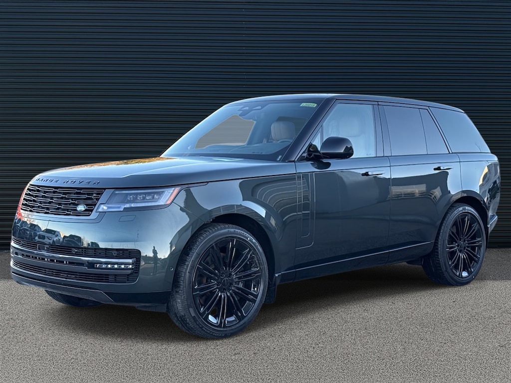 New 2026 Land Rover Range Rover SE SUV