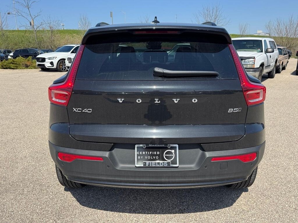 Used 2026 Volvo XC40 B5 Plus SUV