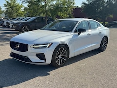 2025 Volvo S60 Plug-In Hybrid T8 Plus Sedan