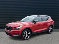 2020 Volvo XC40 R-Design SUV