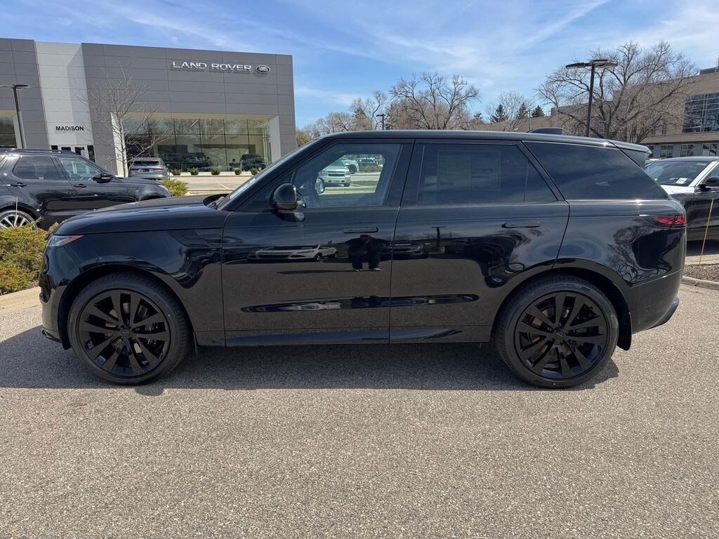 New 2026 Land Rover Range Rover Sport Dynamic SE SUV