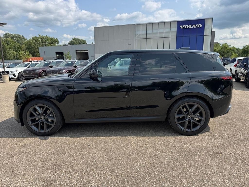 Used 2025 Land Rover Range Rover Sport SE SUV