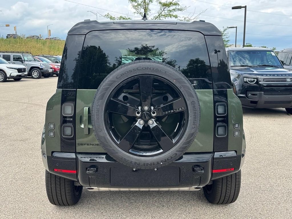 New 2026 Land Rover Defender 110 X-Dynamic SE SUV