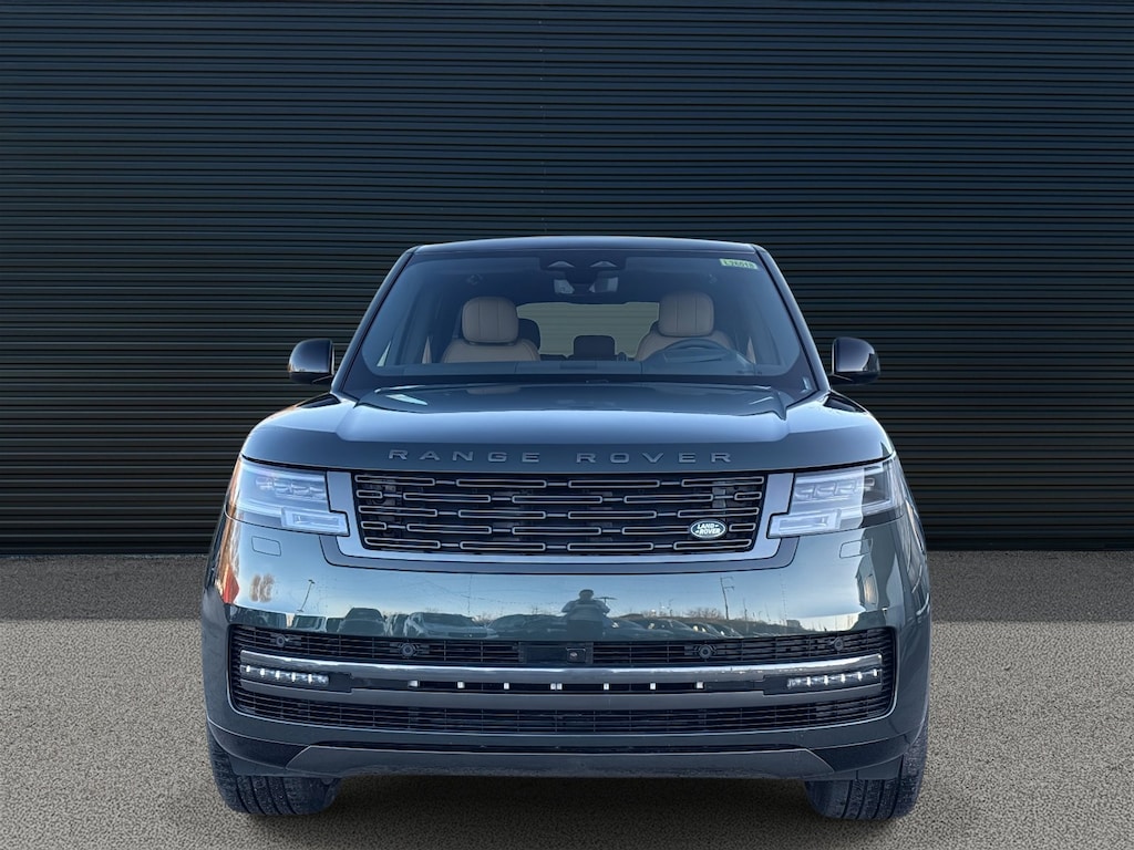 New 2026 Land Rover Range Rover SE SUV