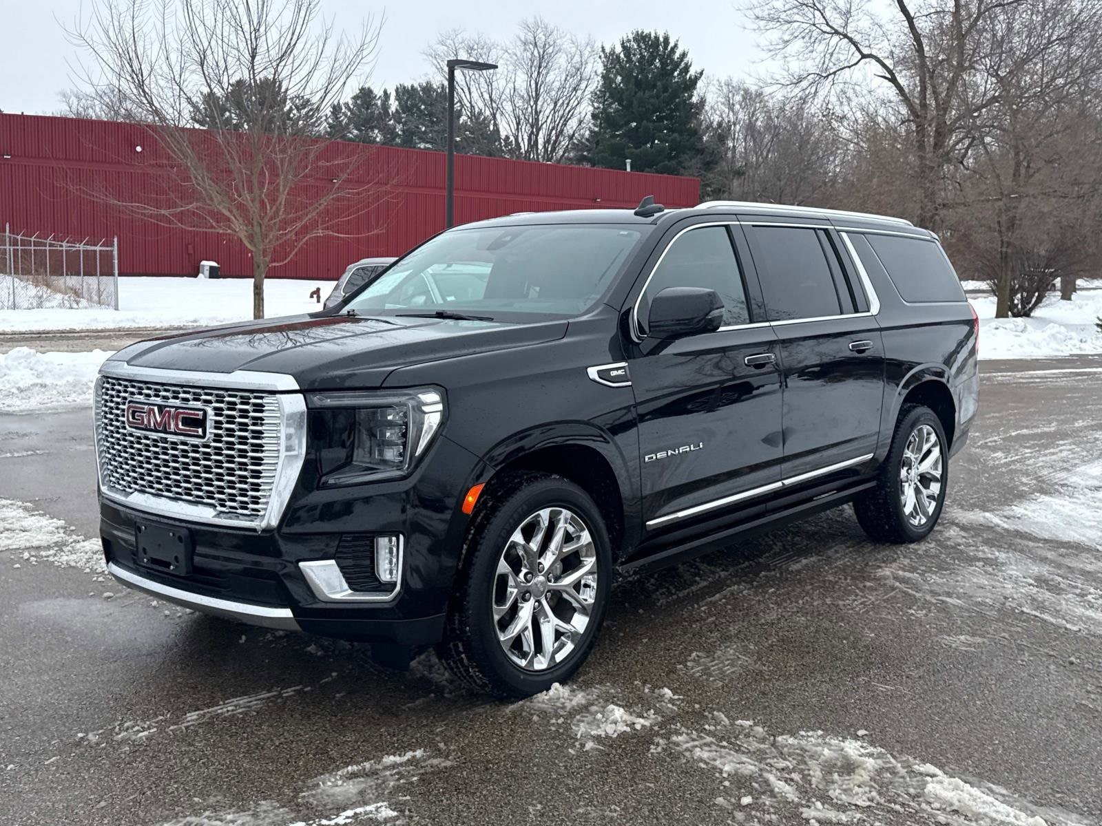 2021 GMC Yukon XL Denali's photo