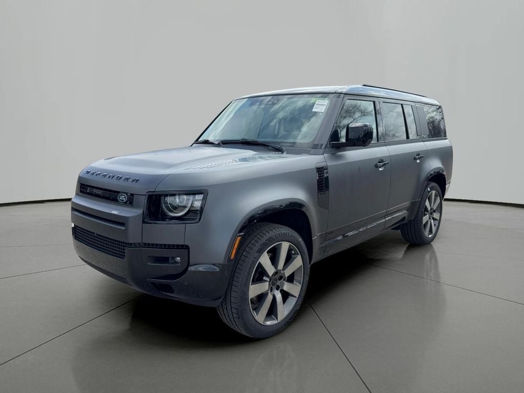 2026 Land Rover Defender 130 V8 P500's photo