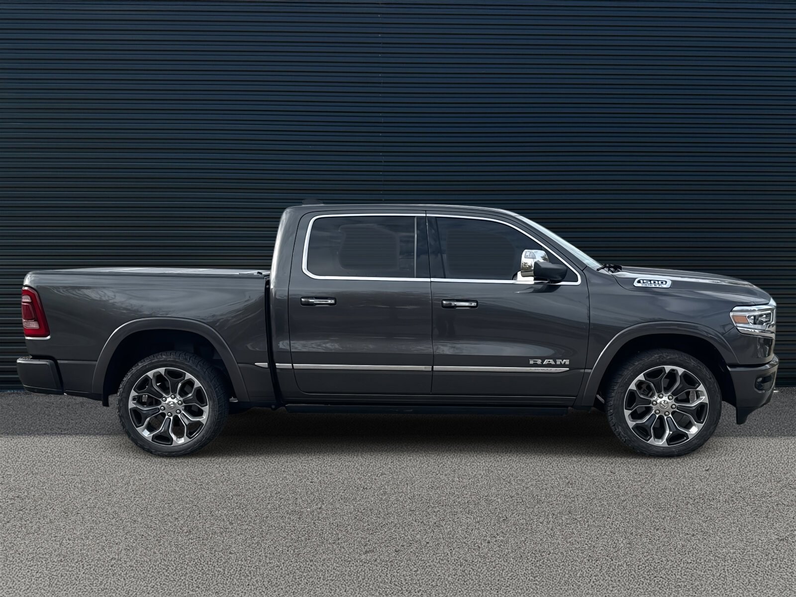 2019 Ram 1500 Limited photo 4
