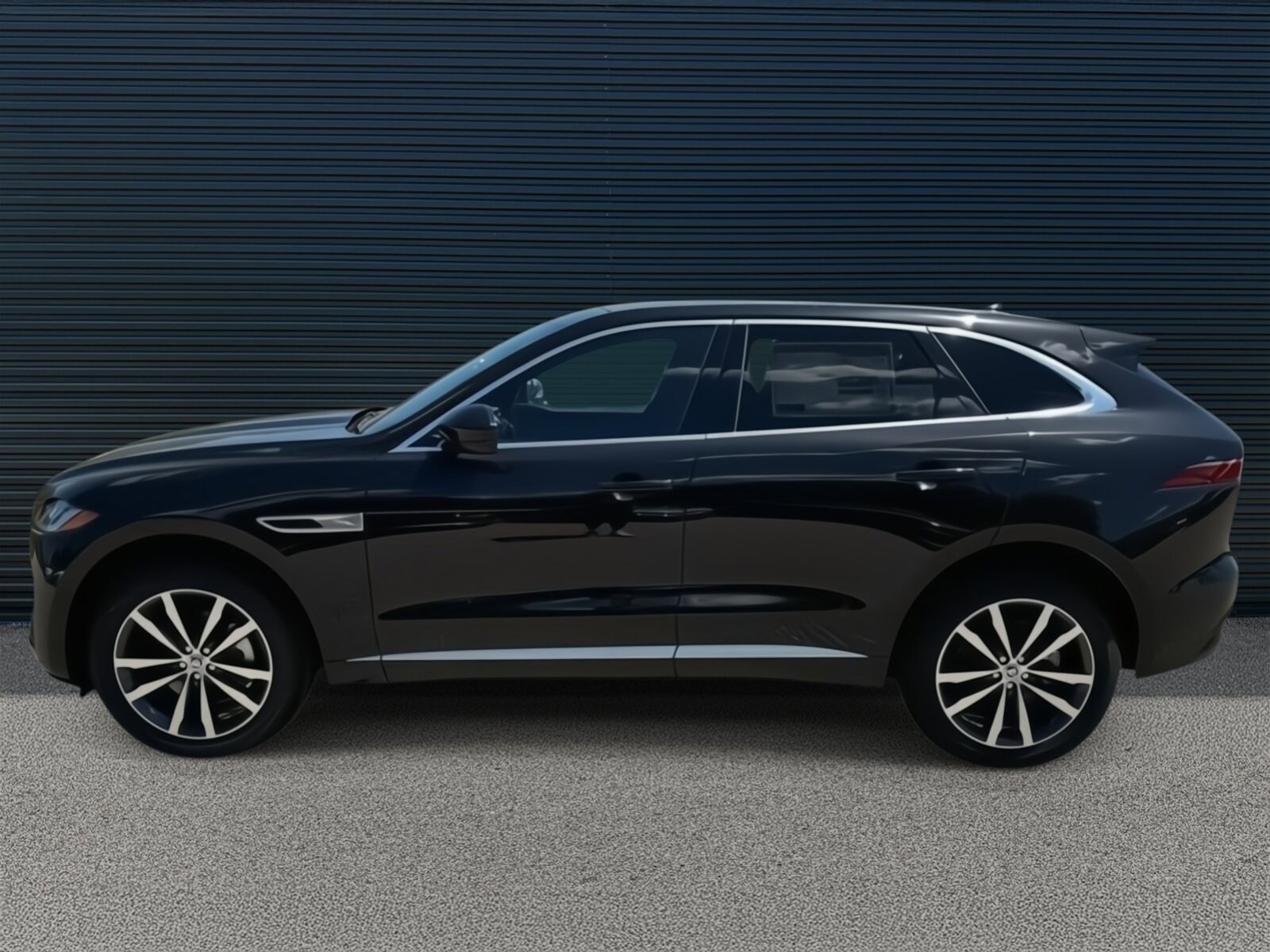 2025 Jaguar F-PACE P250 R-Dynamic S photo 2