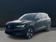 2024 Volvo XC40 Plus Dark Theme SUV