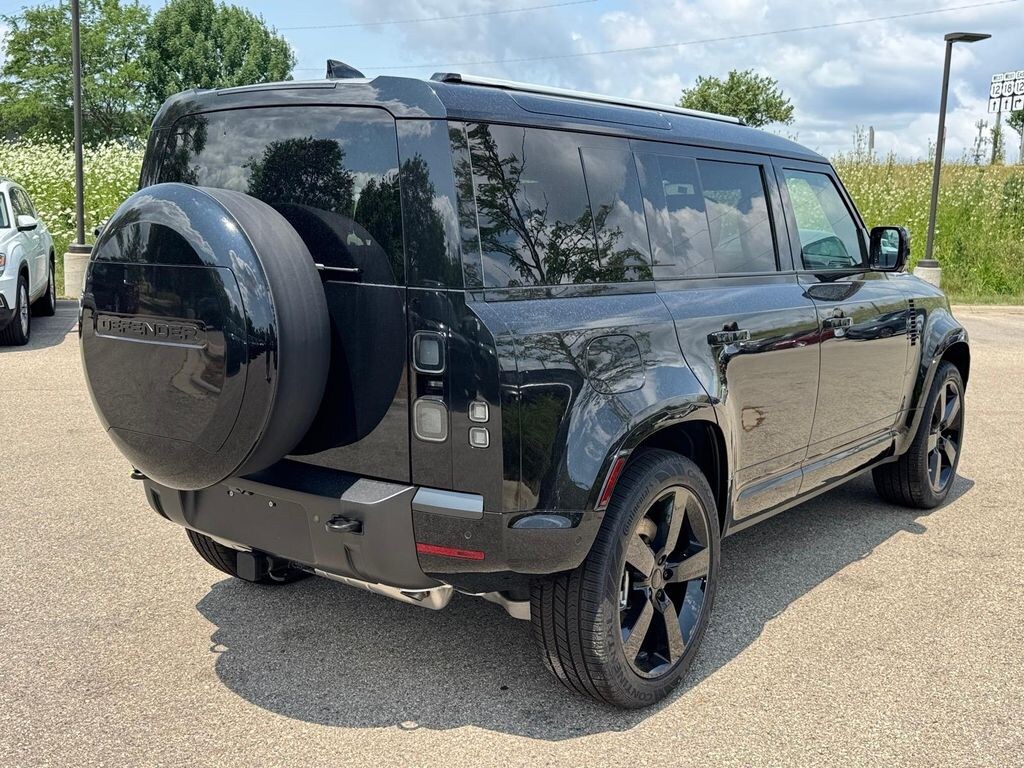 New 2026 Land Rover Defender 110 X-Dynamic SE SUV